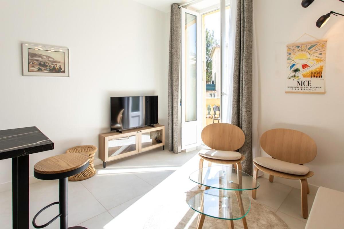 Appartamento #35 Carlone 5min From The Ac & Terrace *